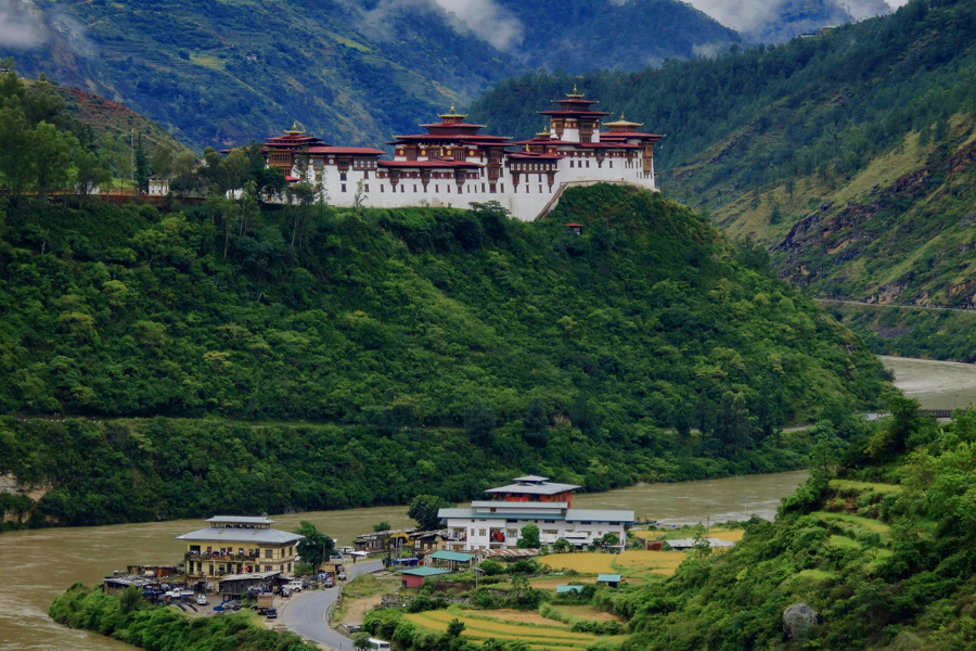 flight offers bhutan 2