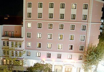 IST GRA4hotel Exterior 1